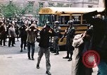 Immagine di I prigionieri di Baltimora Riot entrano nel tribunale Baltimore Maryland USA, 1968, secondo 62 filmato di repertorio 65675044688