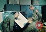 Immagine di Le truppe federali per mantenere l'ordine a Baltimore Baltimore Maryland USA, 1968, secondo 15 filmato di repertorio 65675044689