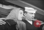 Standbild Weiber United States USA, 1956, aus Sekunde 15 historischem Filmmaterial Videoclip 65675044716
