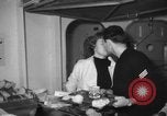 Standbild Weiber United States USA, 1956, aus Sekunde 32 historischem Filmmaterial Videoclip 65675044716