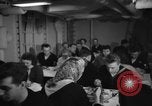 Standbild Weiber United States USA, 1956, aus Sekunde 34 historischem Filmmaterial Videoclip 65675044716