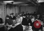 Standbild Weiber United States USA, 1956, aus Sekunde 36 historischem Filmmaterial Videoclip 65675044716