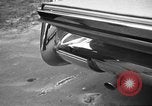 Standbild 1956 Chrysler Plymouth Plainsman Kombi Auto von Ghia Chicago Illinois USA, 1956, aus Sekunde 27 historischem Filmmaterial Videoclip 65675044718