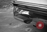 Standbild 1956 Chrysler Plymouth Plainsman Kombi Auto von Ghia Chicago Illinois USA, 1956, aus Sekunde 32 historischem Filmmaterial Videoclip 65675044718