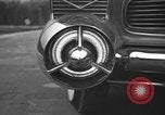 Standbild 1956 Chrysler Plymouth Plainsman Kombi Auto von Ghia Chicago Illinois USA, 1956, aus Sekunde 54 historischem Filmmaterial Videoclip 65675044718