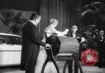 Standbild Grace Kelly New York United States USA, 1956, aus Sekunde 16 historischem Filmmaterial Videoclip 65675044719