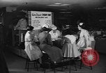 Immagine di Il sovrappeso gioventù in America New York City USA, 1955, secondo 6 filmato di repertorio 65675044722