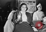 Immagine di Il sovrappeso gioventù in America New York City USA, 1955, secondo 26 filmato di repertorio 65675044722