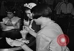 Immagine di Il sovrappeso gioventù in America New York City USA, 1955, secondo 36 filmato di repertorio 65675044722