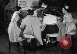 Immagine di Il sovrappeso gioventù in America New York City USA, 1955, secondo 45 filmato di repertorio 65675044722