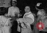 Immagine di Il sovrappeso gioventù in America New York City USA, 1955, secondo 48 filmato di repertorio 65675044722