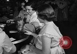 Immagine di Il sovrappeso gioventù in America New York City USA, 1955, secondo 52 filmato di repertorio 65675044722