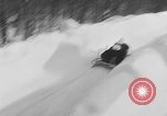 Immagine di Olympic prove di bob Lake Placid New York USA, 1955, secondo 54 filmato di repertorio 65675044724