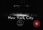 Immagine di Golden orientale divisione guanti New York City USA, 1955, secondo 3 filmato di repertorio 65675044725