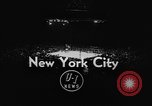 Immagine di Golden orientale divisione guanti New York City USA, 1955, secondo 4 filmato di repertorio 65675044725
