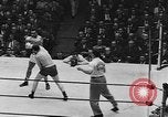 Immagine di Golden orientale divisione guanti New York City USA, 1955, secondo 14 filmato di repertorio 65675044725
