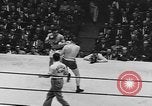 Immagine di Golden orientale divisione guanti New York City USA, 1955, secondo 15 filmato di repertorio 65675044725