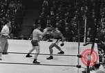 Immagine di Golden orientale divisione guanti New York City USA, 1955, secondo 21 filmato di repertorio 65675044725
