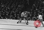 Immagine di Golden orientale divisione guanti New York City USA, 1955, secondo 28 filmato di repertorio 65675044725