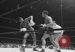 Immagine di Golden orientale divisione guanti New York City USA, 1955, secondo 46 filmato di repertorio 65675044725