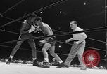 Immagine di Golden orientale divisione guanti New York City USA, 1955, secondo 59 filmato di repertorio 65675044725