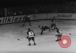 Immagine di Amatoriale Campionato di Hockey Germania, 1955, secondo 7 filmato di repertorio 65675044726