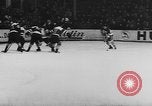 Immagine di Amatoriale Campionato di Hockey Germania, 1955, secondo 27 filmato di repertorio 65675044726