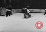 Immagine di Amatoriale Campionato di Hockey Germania, 1955, secondo 29 filmato di repertorio 65675044726