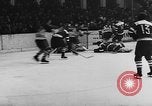 Immagine di Amatoriale Campionato di Hockey Germania, 1955, secondo 35 filmato di repertorio 65675044726