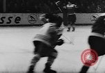 Immagine di Amatoriale Campionato di Hockey Germania, 1955, secondo 46 filmato di repertorio 65675044726
