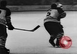 Immagine di Amatoriale Campionato di Hockey Germania, 1955, secondo 48 filmato di repertorio 65675044726