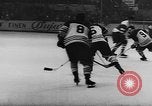 Immagine di Amatoriale Campionato di Hockey Germania, 1955, secondo 49 filmato di repertorio 65675044726