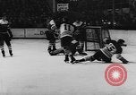 Immagine di Amatoriale Campionato di Hockey Germania, 1955, secondo 51 filmato di repertorio 65675044726