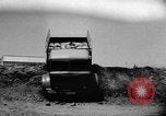 Standbild vielseitige Fahrzeug Spanien, 1957, aus Sekunde 9 historischem Filmmaterial Videoclip 65675044731