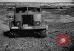 Standbild vielseitige Fahrzeug Spanien, 1957, aus Sekunde 31 historischem Filmmaterial Videoclip 65675044731