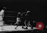 Standbild Welt Federgewicht WM-Kampf Frankreich, 1957, aus Sekunde 36 historischem Filmmaterial Videoclip 65675044734