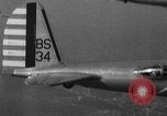 Standbild B-17-Bomber der Vereinigten Staaten California United States USA, 1940, aus Sekunde 18 historischem Filmmaterial Videoclip 65675044737