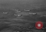 Standbild B-17-Bomber der Vereinigten Staaten California United States USA, 1940, aus Sekunde 20 historischem Filmmaterial Videoclip 65675044737