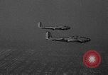 Standbild B-17-Bomber der Vereinigten Staaten California United States USA, 1940, aus Sekunde 26 historischem Filmmaterial Videoclip 65675044737