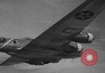 Standbild B-17-Bomber der Vereinigten Staaten California United States USA, 1940, aus Sekunde 36 historischem Filmmaterial Videoclip 65675044737