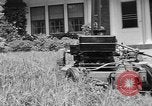 Image éduqués tondeuse à gazon New Jersey United States USA, 1953, de la seconde 35 séquences d'archives historiques vidéo 65675044745