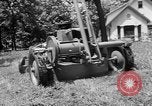 Image éduqués tondeuse à gazon New Jersey United States USA, 1953, de la seconde 42 séquences d'archives historiques vidéo 65675044745