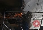 Image la réparation de dommages dus à une collision Naples Italie, 1965, de la seconde 32 séquences d'archives historiques vidéo 65675044750