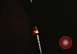 Image la réparation de dommages dus à une collision Naples Italie, 1965, de la seconde 52 séquences d'archives historiques vidéo 65675044750