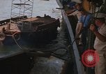 Image la réparation de dommages dus à une collision Naples Italie, 1965, de la seconde 27 séquences d'archives historiques vidéo 65675044751