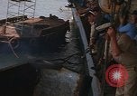 Image la réparation de dommages dus à une collision Naples Italie, 1965, de la seconde 31 séquences d'archives historiques vidéo 65675044751