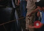 Image la réparation de dommages dus à une collision Naples Italie, 1965, de la seconde 39 séquences d'archives historiques vidéo 65675044751