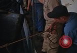 Image la réparation de dommages dus à une collision Naples Italie, 1965, de la seconde 40 séquences d'archives historiques vidéo 65675044751