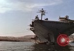 Image la réparation de dommages dus à une collision Naples Italie, 1965, de la seconde 7 séquences d'archives historiques vidéo 65675044752