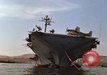 Image la réparation de dommages dus à une collision Naples Italie, 1965, de la seconde 11 séquences d'archives historiques vidéo 65675044752